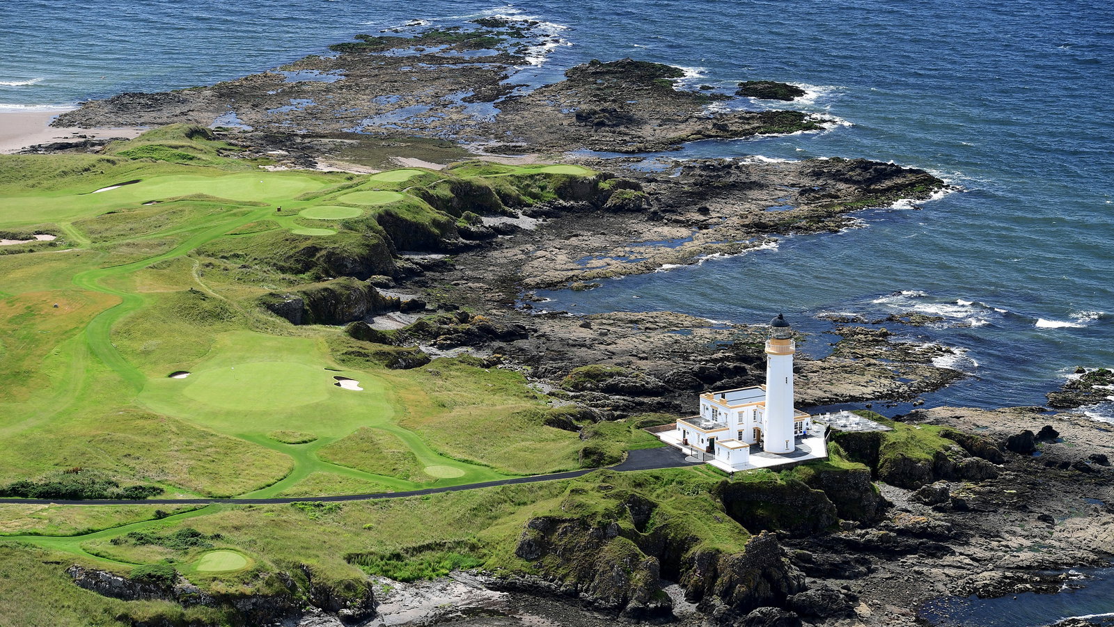 Turnberry Lighthouse shines bright at World Golf Awards